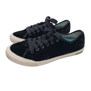 SeaVees Monterey Crush Sneaker Women's 8 Black Velvet‎